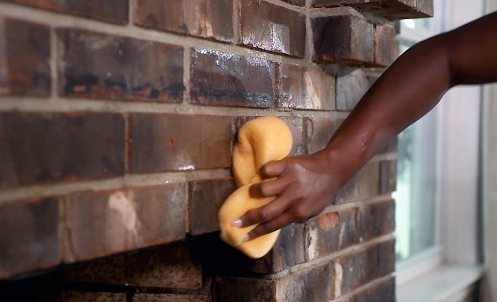 comment nettoyer des briques de cheminée