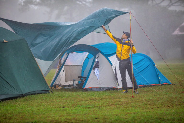Conseils pour le camping sous la pluie
