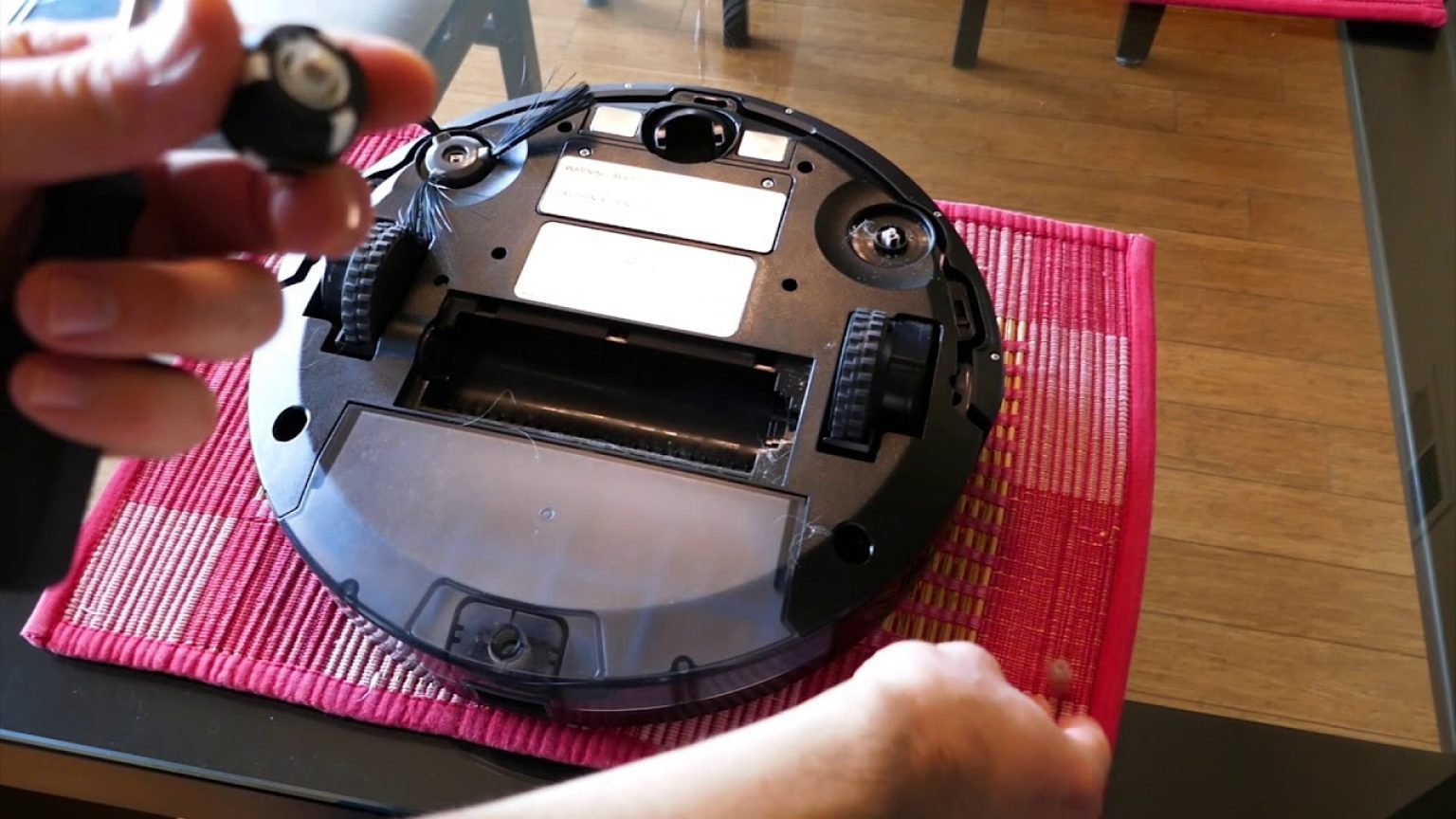 Entretien Aspirateur robot Comment bien le faire ? [GUIDE]